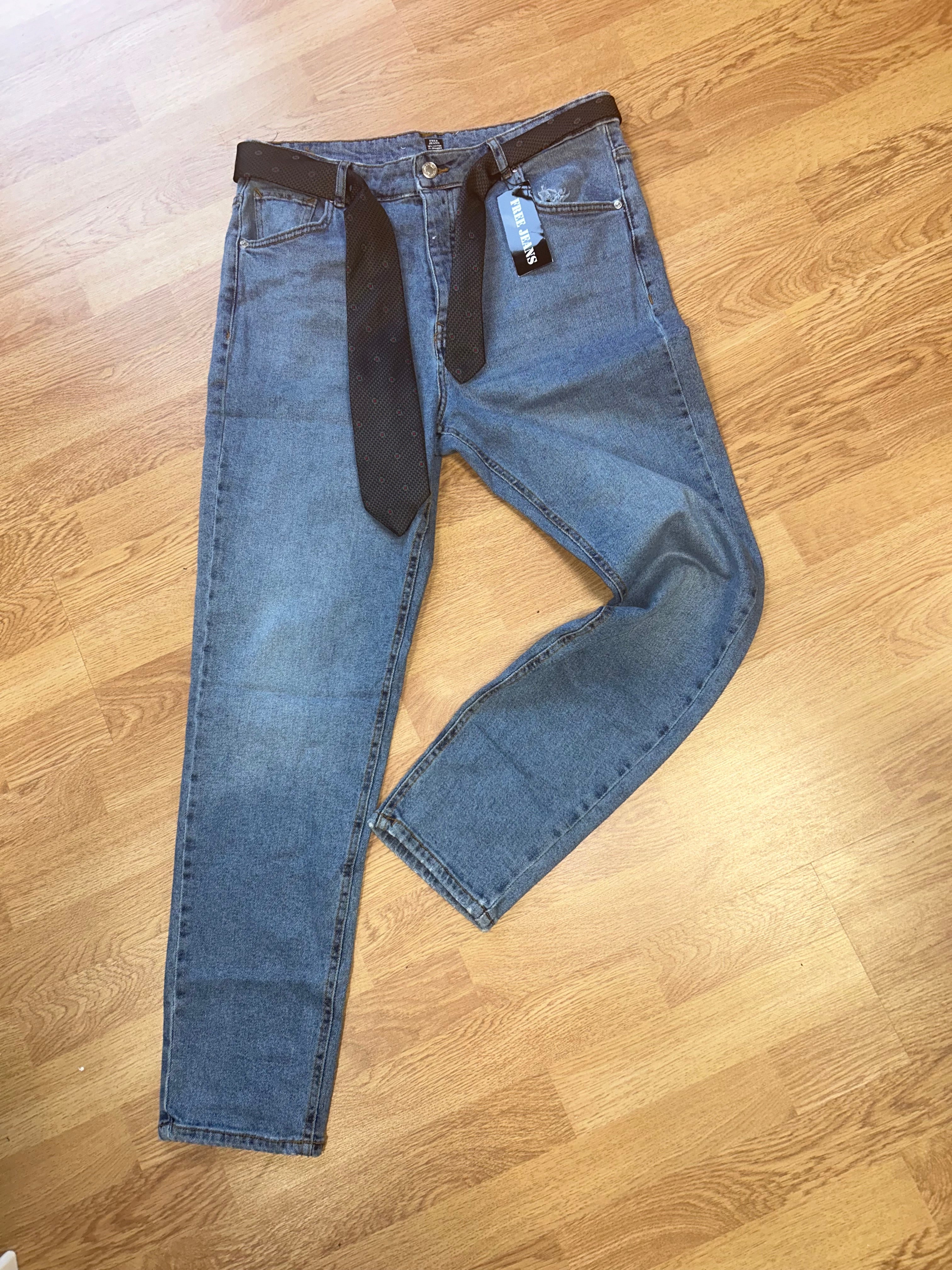 Jeans cravatta